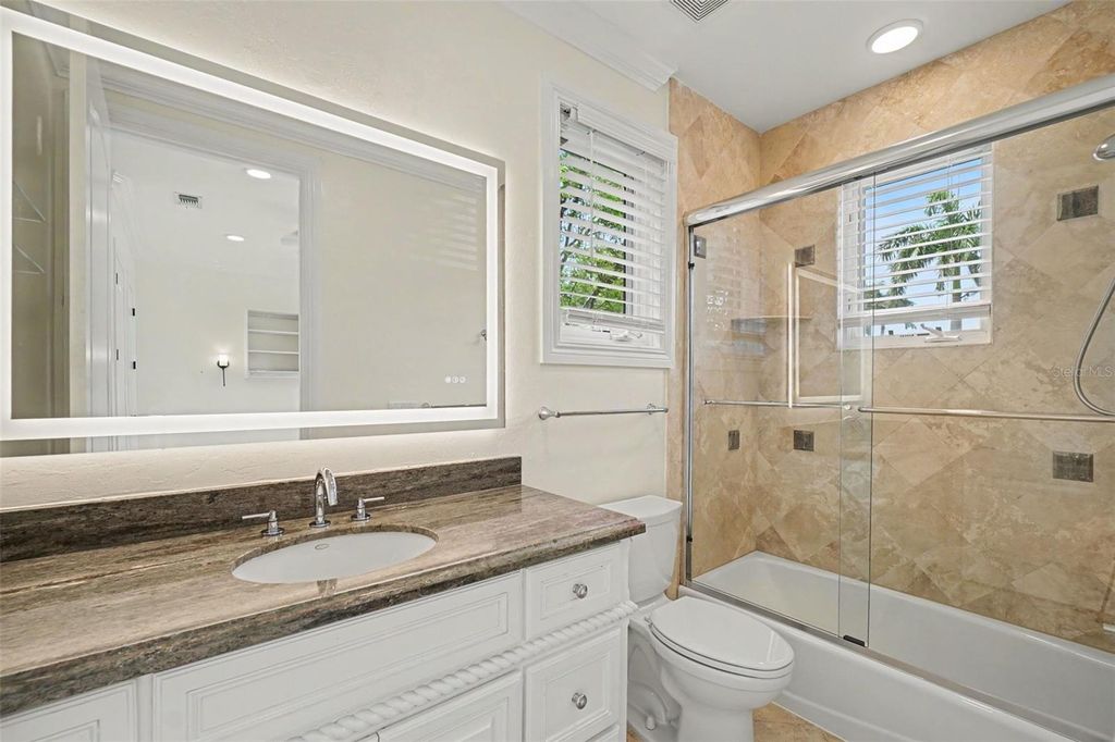 Image 28 of property listing at 11523 ANDY ROSSE LANE, Captiva, FL 33924