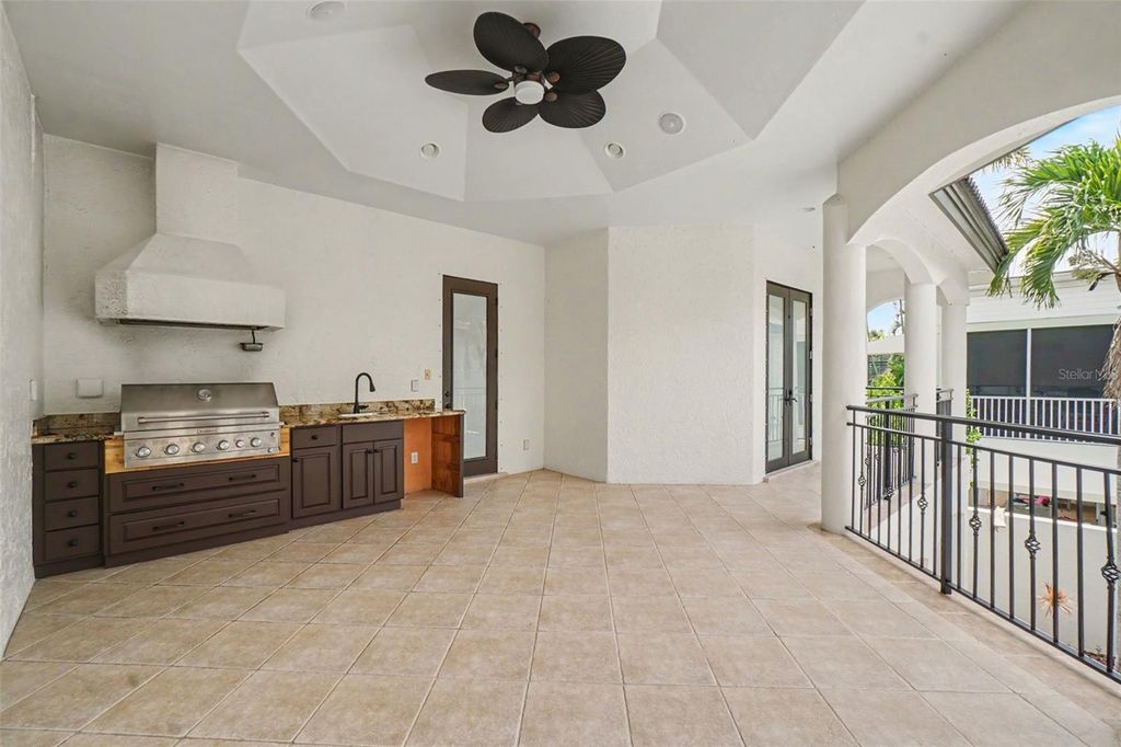 Image 40 of property listing at 11523 ANDY ROSSE LANE, Captiva, FL 33924