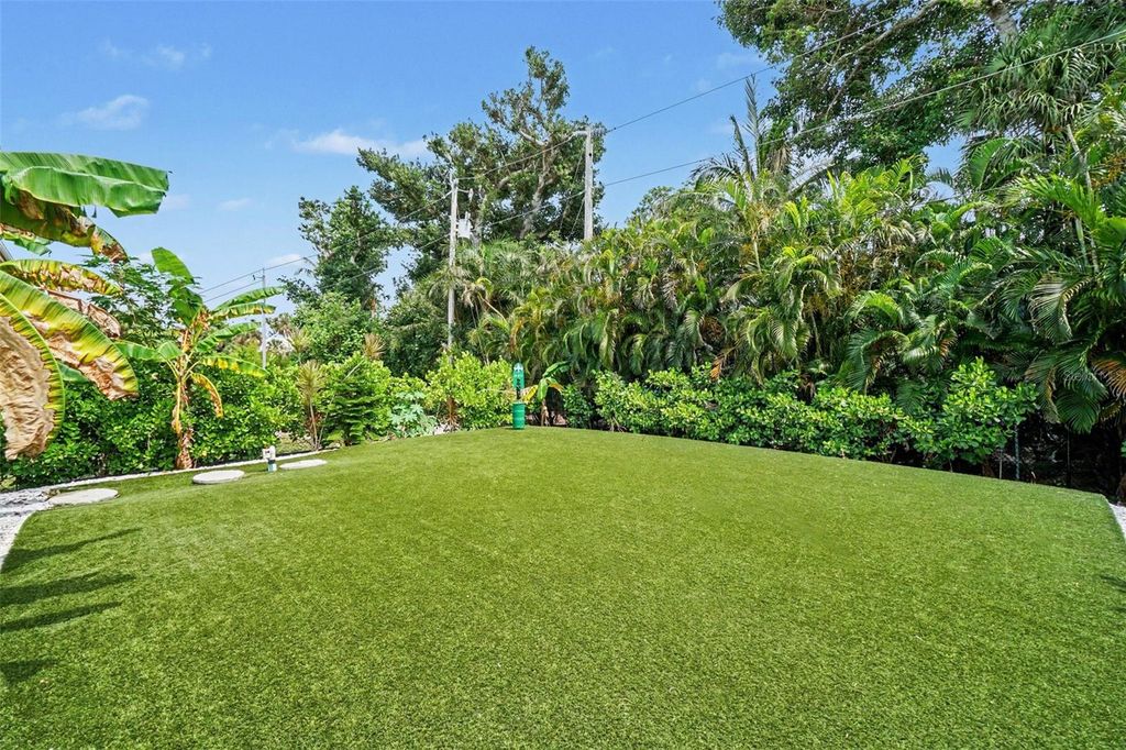 Image 47 of property listing at 11523 ANDY ROSSE LANE, Captiva, FL 33924