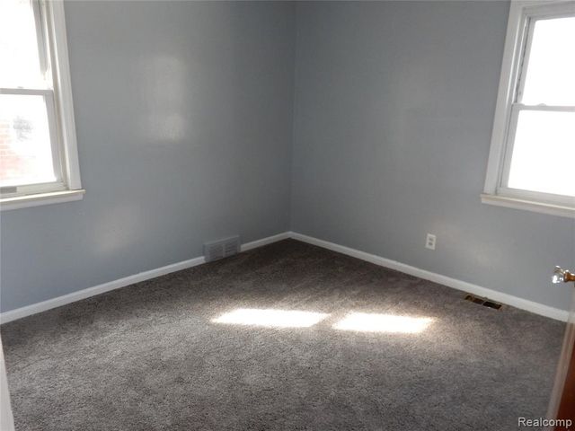 1704 Walnut Street, Dearborn, MI 48124