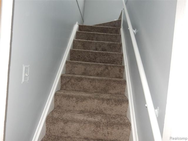 1704 Walnut Street, Dearborn, MI 48124