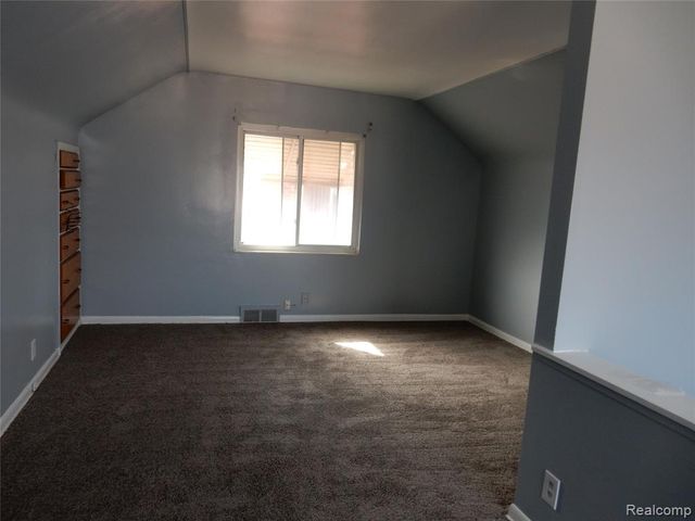 1704 Walnut Street, Dearborn, MI 48124