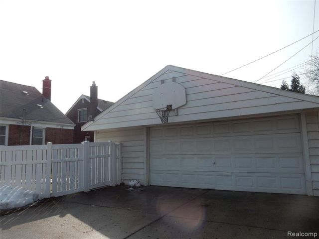 1704 Walnut Street, Dearborn, MI 48124