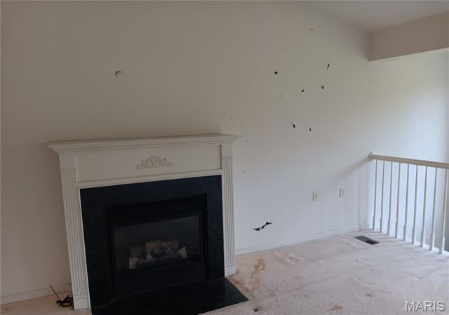 318 Coventry Trail Lane, Maryland Heights, MO 63043