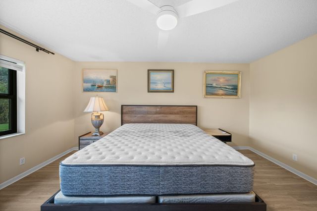 21669 TALL PALM Circle 1B, Boca Raton, FL 33433