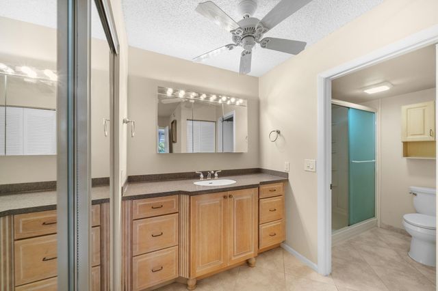 21669 TALL PALM Circle 1B, Boca Raton, FL 33433