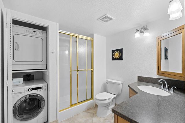 21669 TALL PALM Circle 1B, Boca Raton, FL 33433