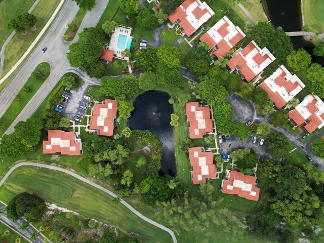 21669 TALL PALM Circle 1B, Boca Raton, FL 33433