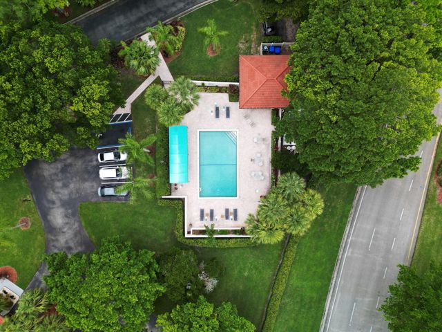 21669 TALL PALM Circle 1B, Boca Raton, FL 33433