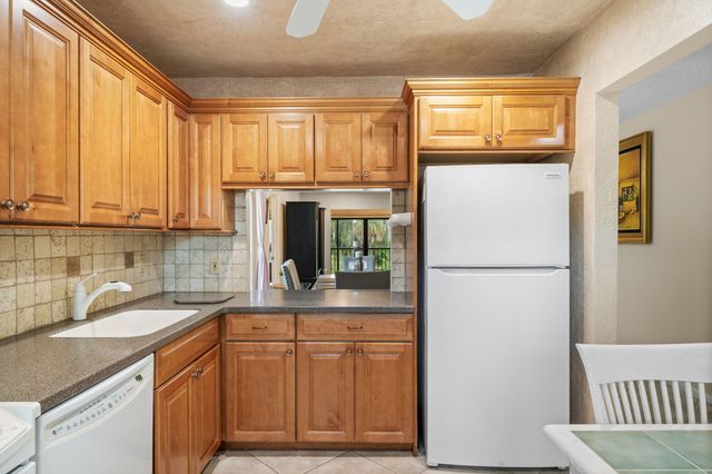 21669 TALL PALM Circle 1B, Boca Raton, FL 33433