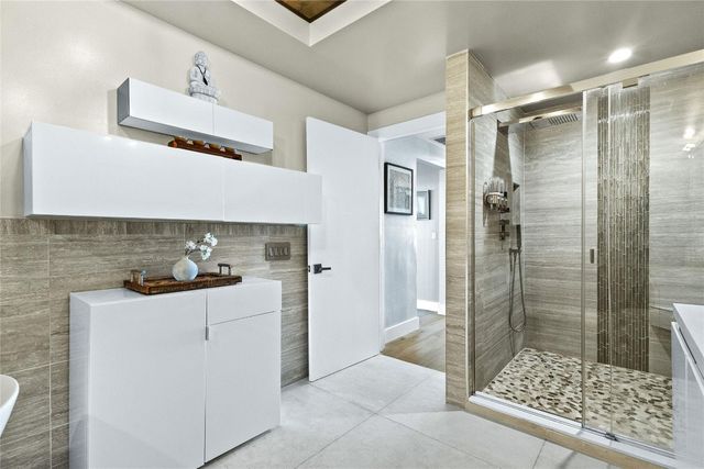 704 N Ocean Boulevard 404, Pompano Beach, FL 33062