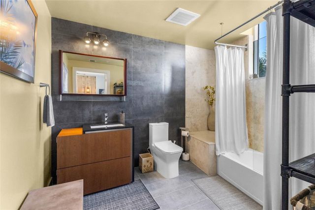 704 N Ocean Boulevard 404, Pompano Beach, FL 33062