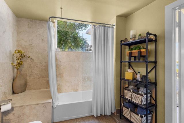 704 N Ocean Boulevard 404, Pompano Beach, FL 33062