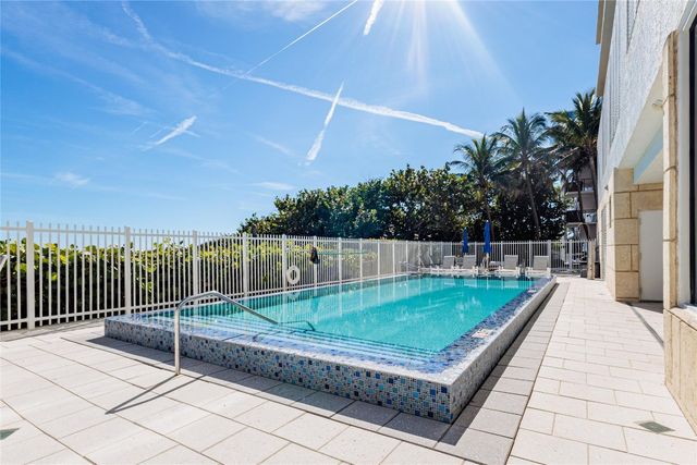 704 N Ocean Boulevard 404, Pompano Beach, FL 33062