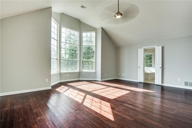 9401 Abbey Road, Irving, TX 75063