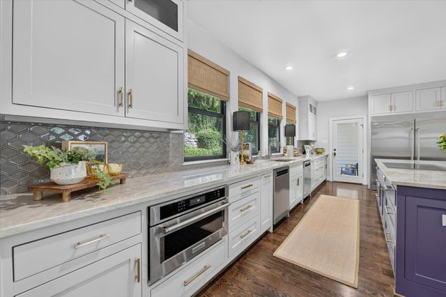 3505 Bellaire Park Court, Fort Worth, TX 76109