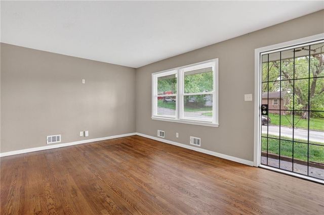 7608 E 48th Terrace, Kansas City, MO 64129