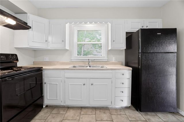 7608 E 48th Terrace, Kansas City, MO 64129