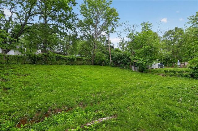 7608 E 48th Terrace, Kansas City, MO 64129