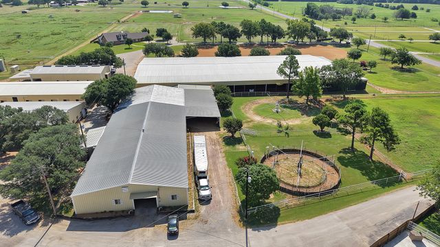 15135 E Fm 922, Tioga, TX 76271