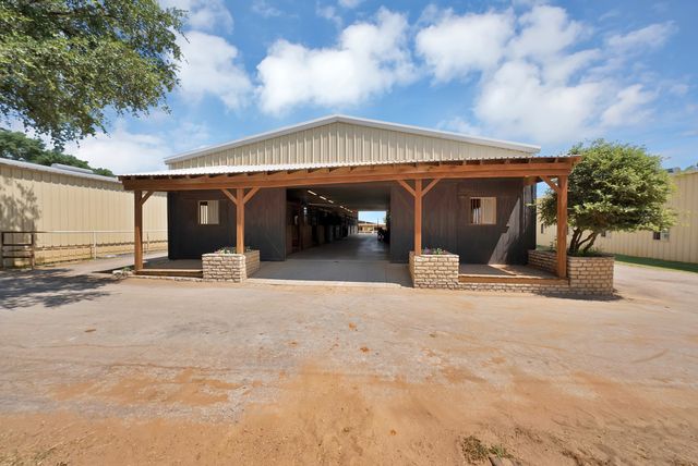 15135 E Fm 922, Tioga, TX 76271