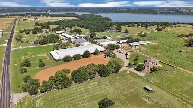 15135 E Fm 922, Tioga, TX 76271