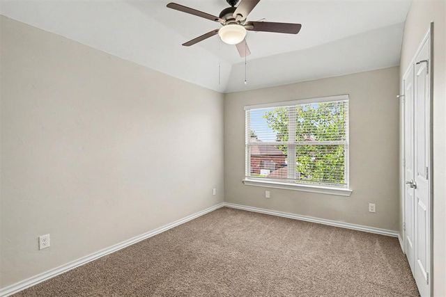 11009 SW 39th Court, Mustang, OK 73064