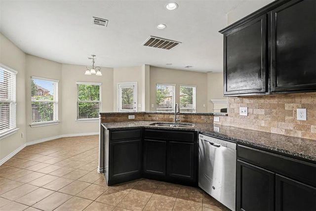 11009 SW 39th Court, Mustang, OK 73064