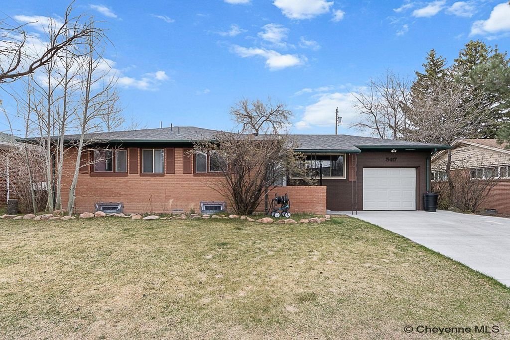 5417 FREDERICK DR, Cheyenne, WY 82009