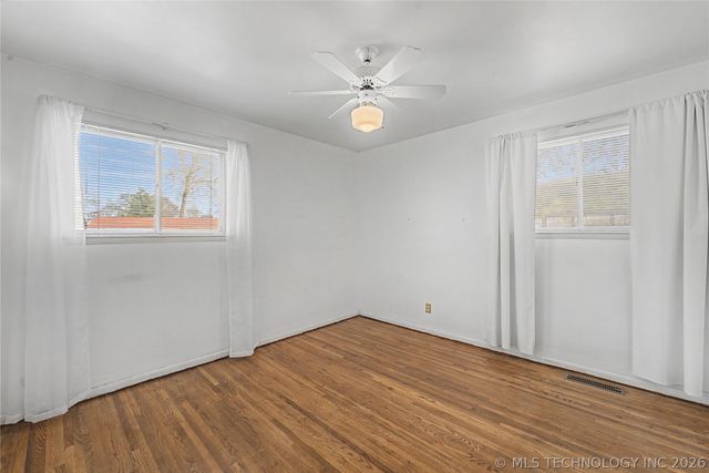 408 E E Street, Jenks, OK 74037