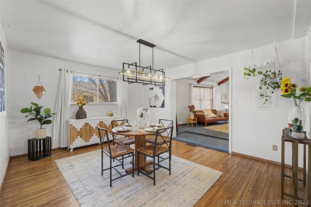 408 E E Street, Jenks, OK 74037