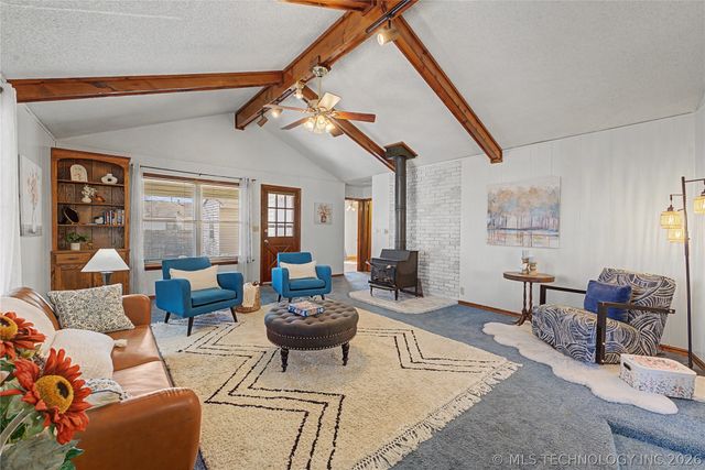 408 E E Street, Jenks, OK 74037