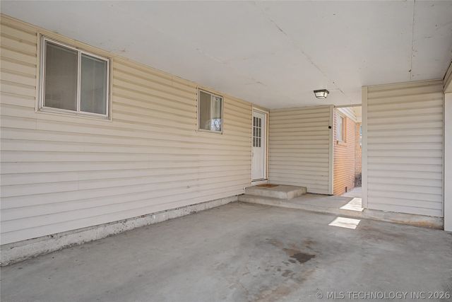 408 E E Street, Jenks, OK 74037