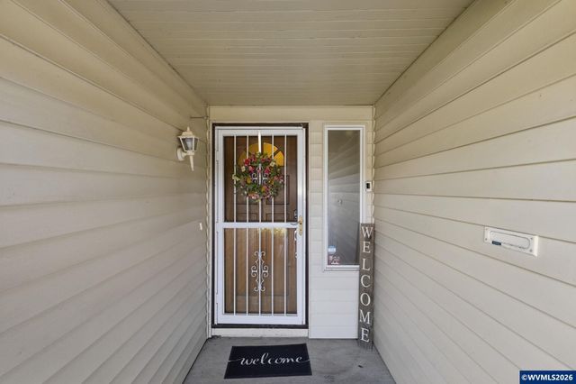 1747 Raywanda Ct NE, Salem, OR 97301