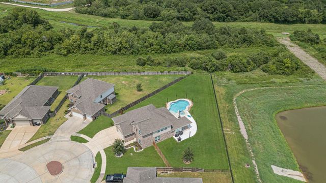 341 Burgundy Drive, Alvin, TX 77511