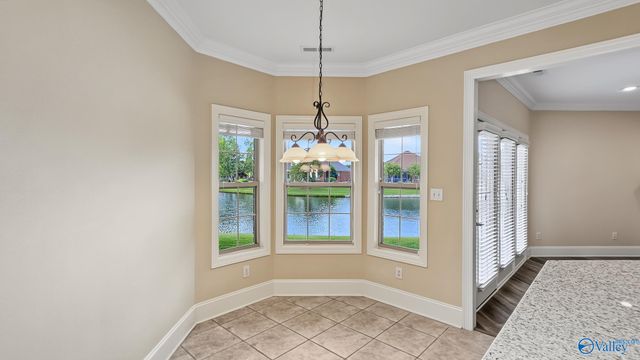 16128 Shropshire Drive SE, Huntsville, AL 35803