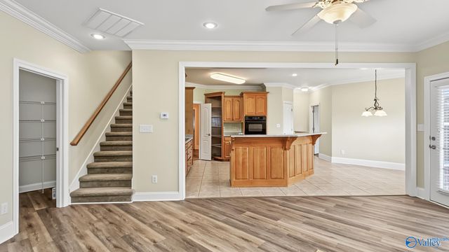 16128 Shropshire Drive SE, Huntsville, AL 35803
