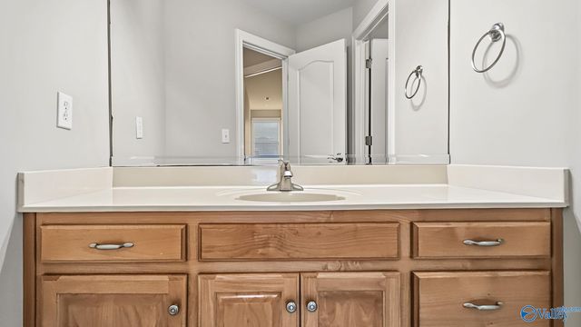 16128 Shropshire Drive SE, Huntsville, AL 35803