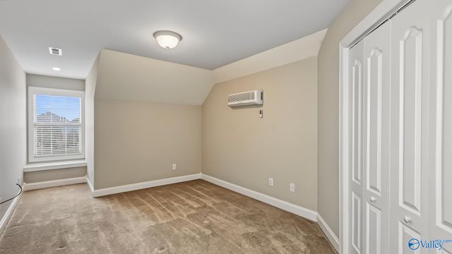 16128 Shropshire Drive SE, Huntsville, AL 35803