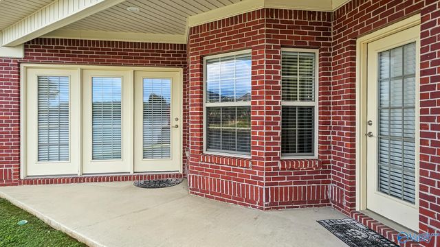 16128 Shropshire Drive SE, Huntsville, AL 35803
