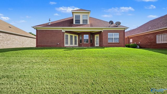 16128 Shropshire Drive SE, Huntsville, AL 35803