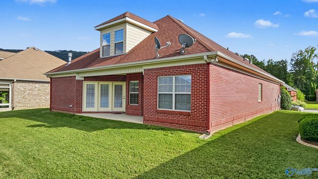 16128 Shropshire Drive SE, Huntsville, AL 35803