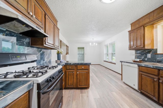 1100 N Oseuma Avenue, Claremore, OK 74017