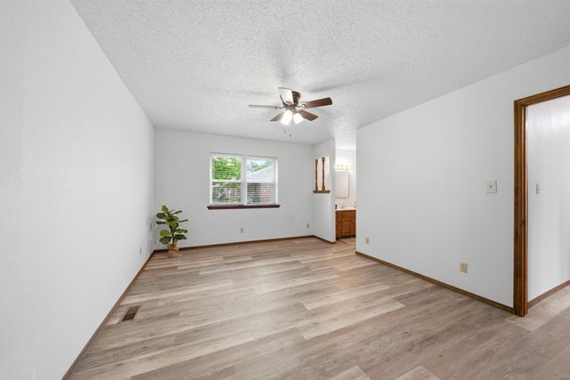 1100 N Oseuma Avenue, Claremore, OK 74017