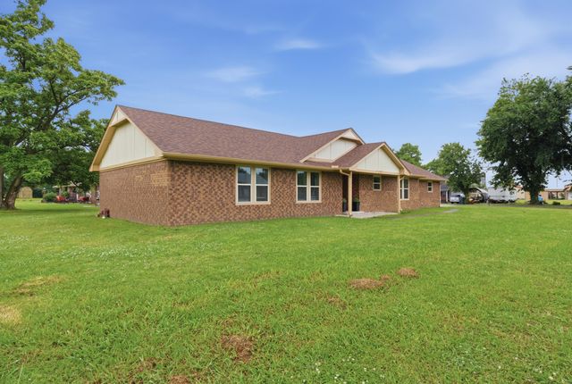 1100 N Oseuma Avenue, Claremore, OK 74017