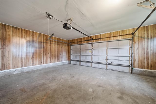 1100 N Oseuma Avenue, Claremore, OK 74017