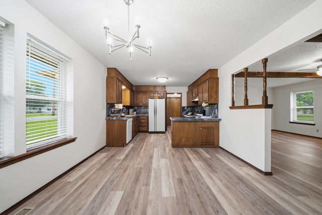 1100 N Oseuma Avenue, Claremore, OK 74017
