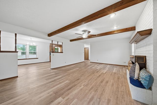 1100 N Oseuma Avenue, Claremore, OK 74017