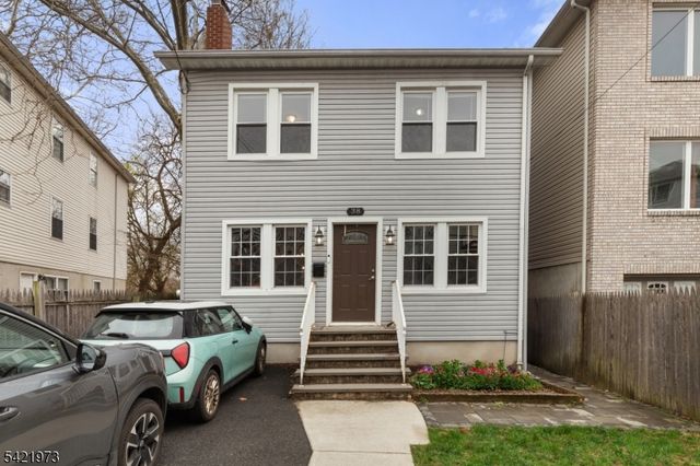 38 Hinsdale Pl, Newark City, NJ 07104