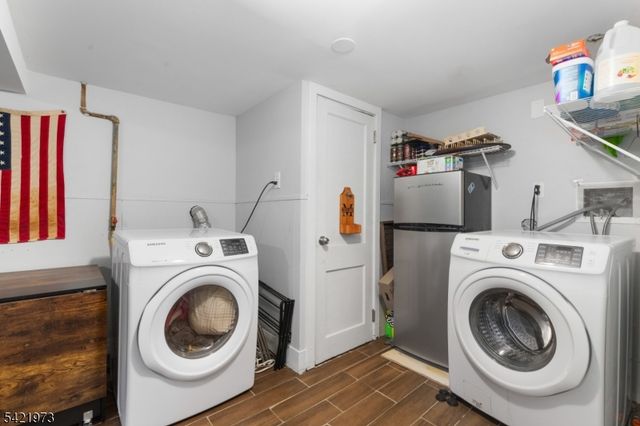 38 Hinsdale Pl, Newark City, NJ 07104